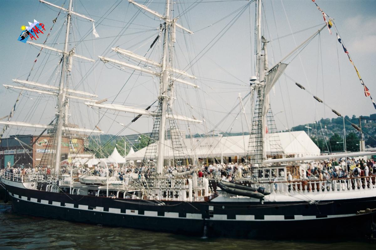 A1999-07_13A_B317_033-Belem_HG