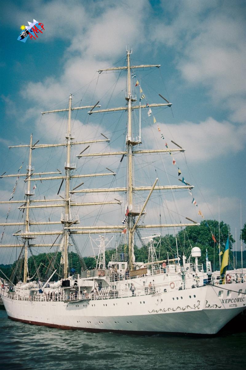 A1999-07_13A_B318_009-Khersones_HG