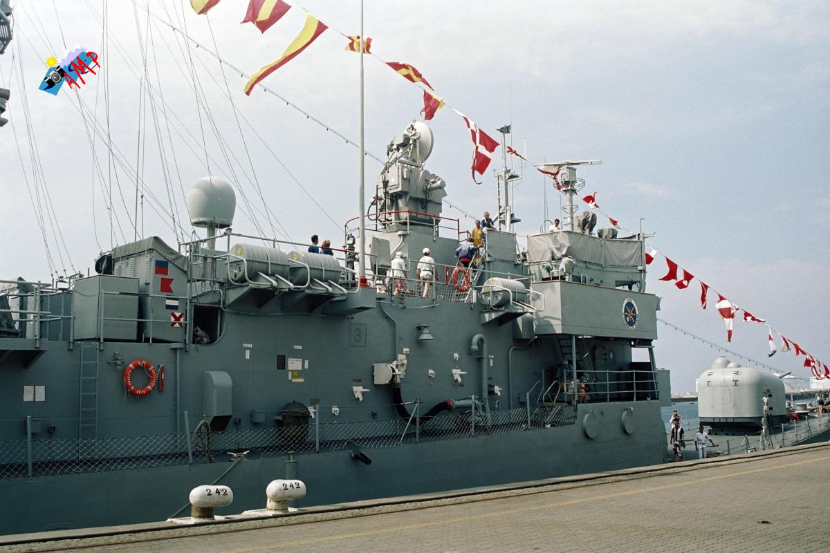 A1999-07_19A_B328_001_HG