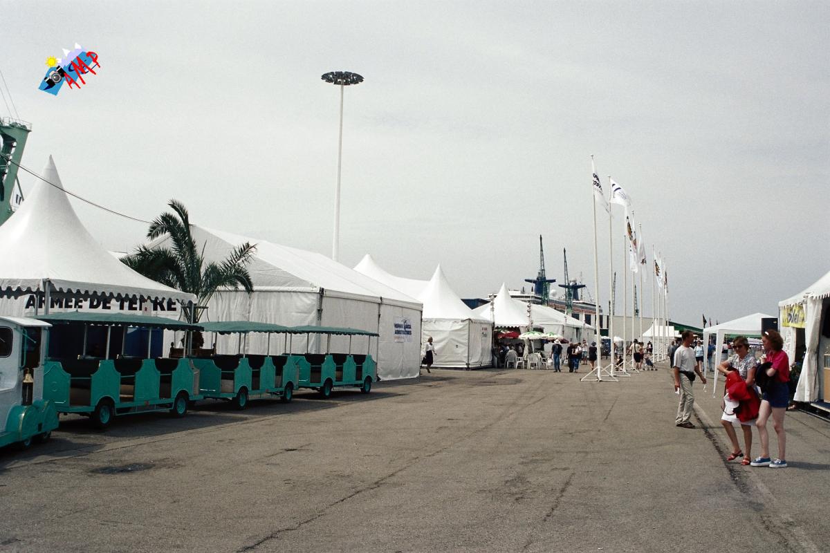 A1999-07_19A_B329_014_HG