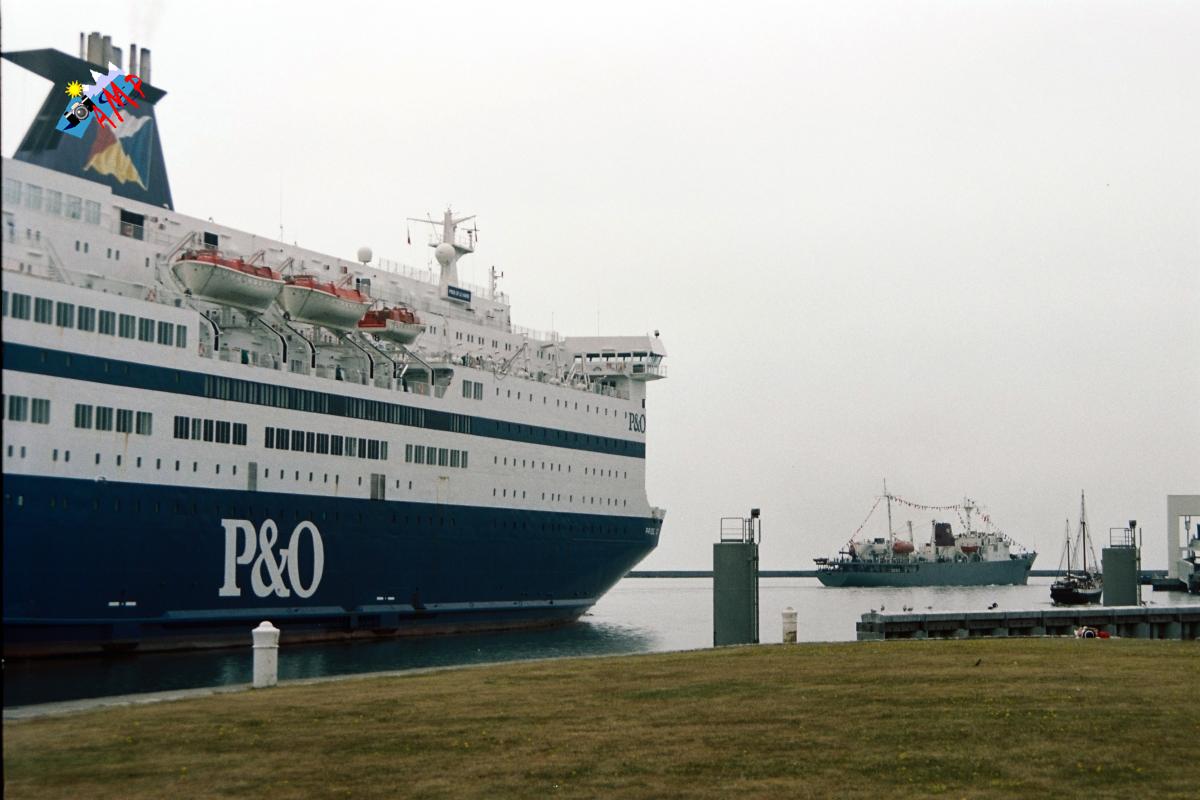 A1999-07_19A_B329_022_HG
