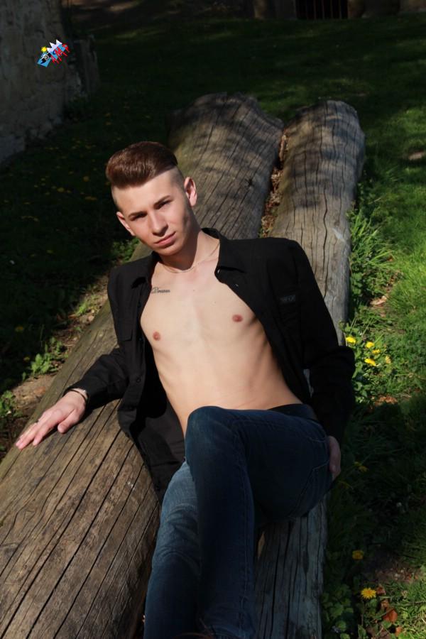 Vincent1-8694_HG