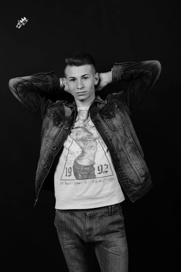 Vincent2-8835-NB_HG
